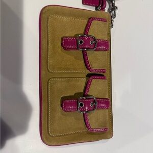 Vintage Y2K Coach Tan Suede Clutch with Pink Leather Detailing